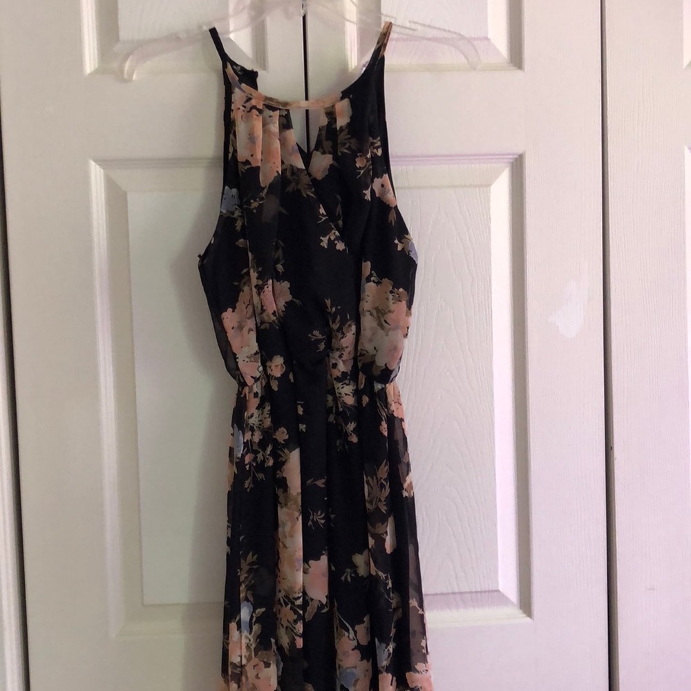 Sienna Sky floral midi dress